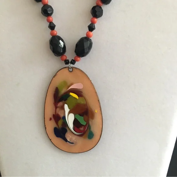Beaded Necklace With Vintage Reversible Cloisonné Pendant - Picture 5 of 12
